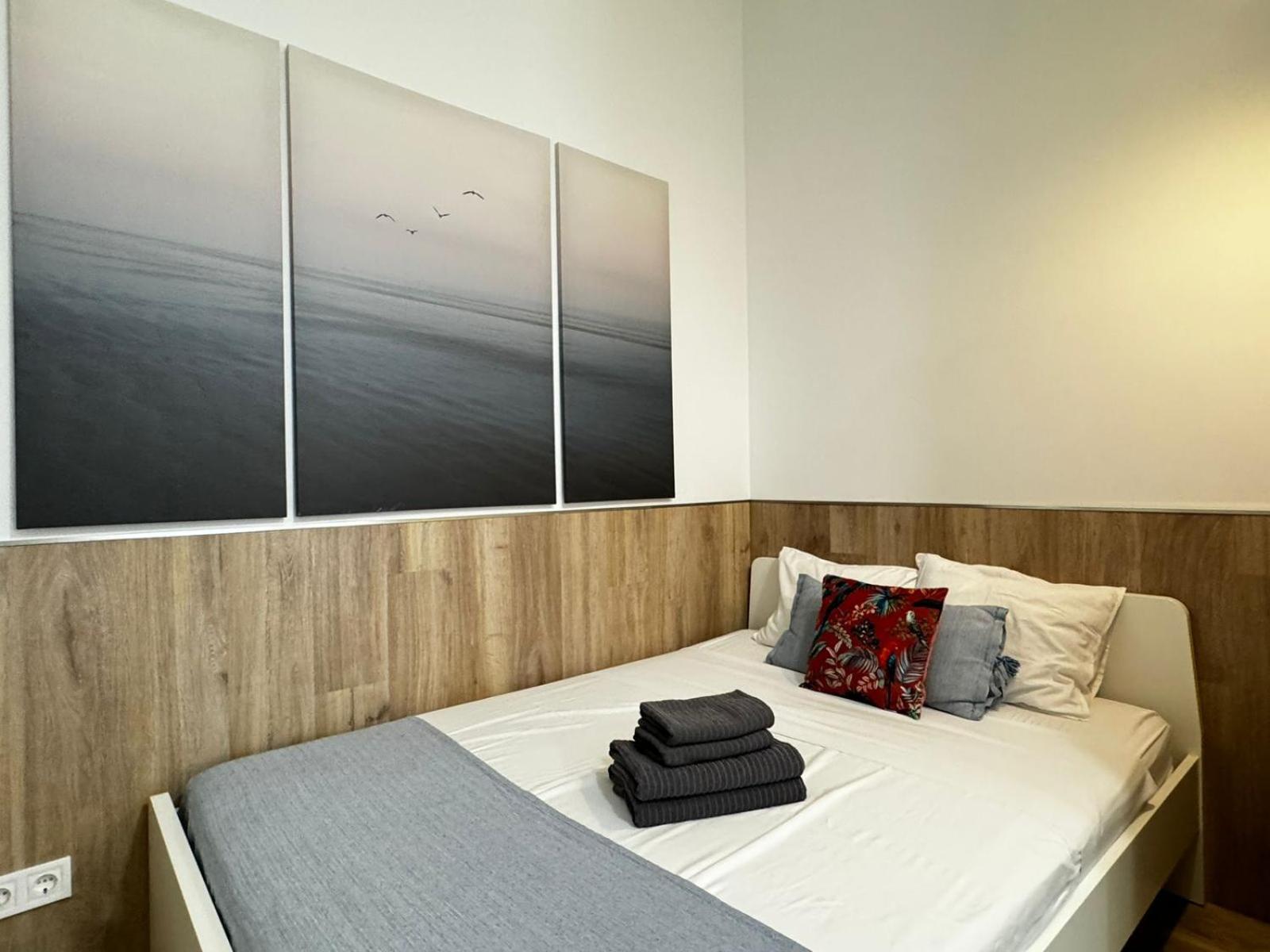 Rodrigues 15 Aparthotel Valencia Bagian luar foto