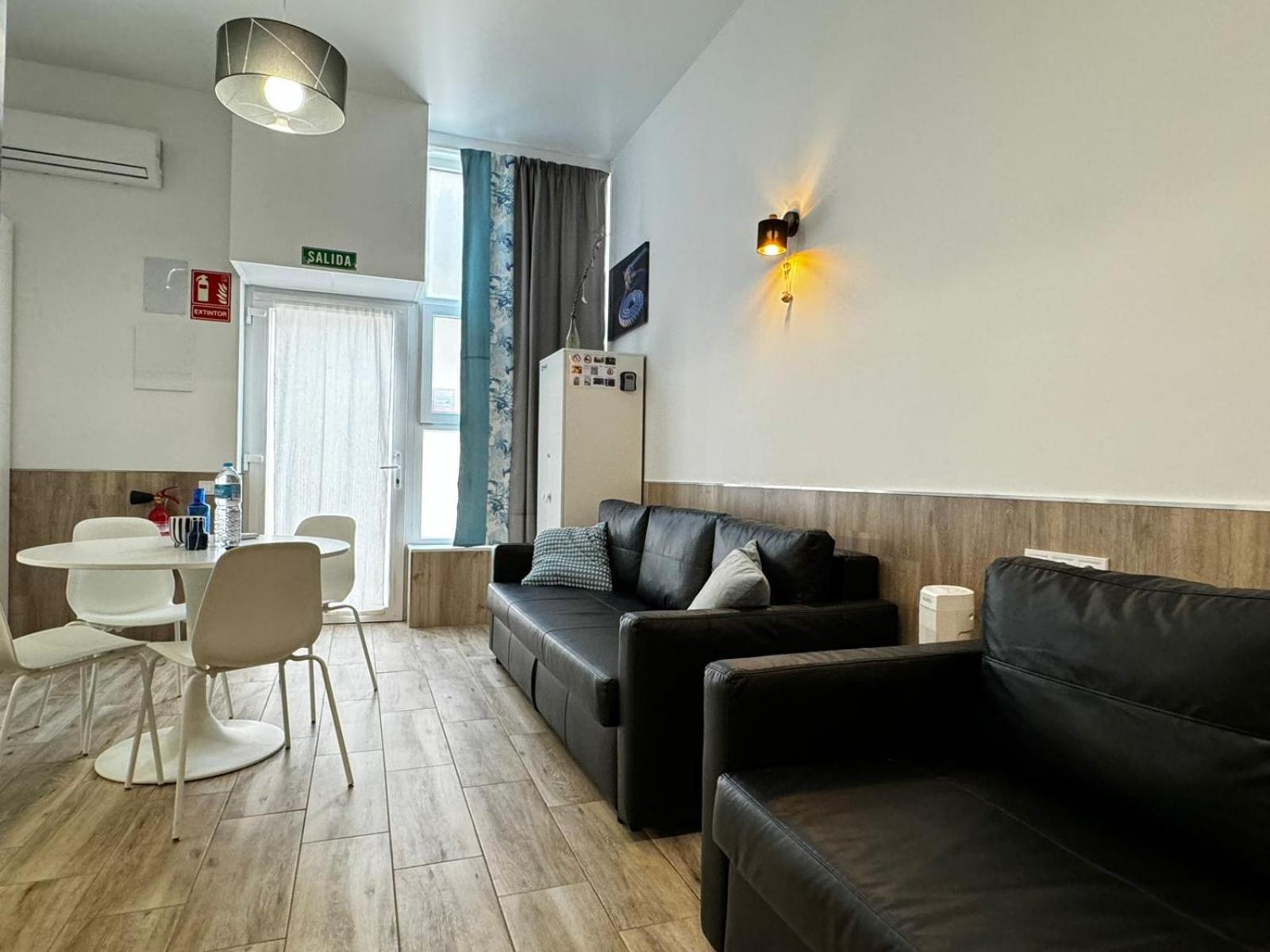 Rodrigues 15 Aparthotel Valencia Bagian luar foto