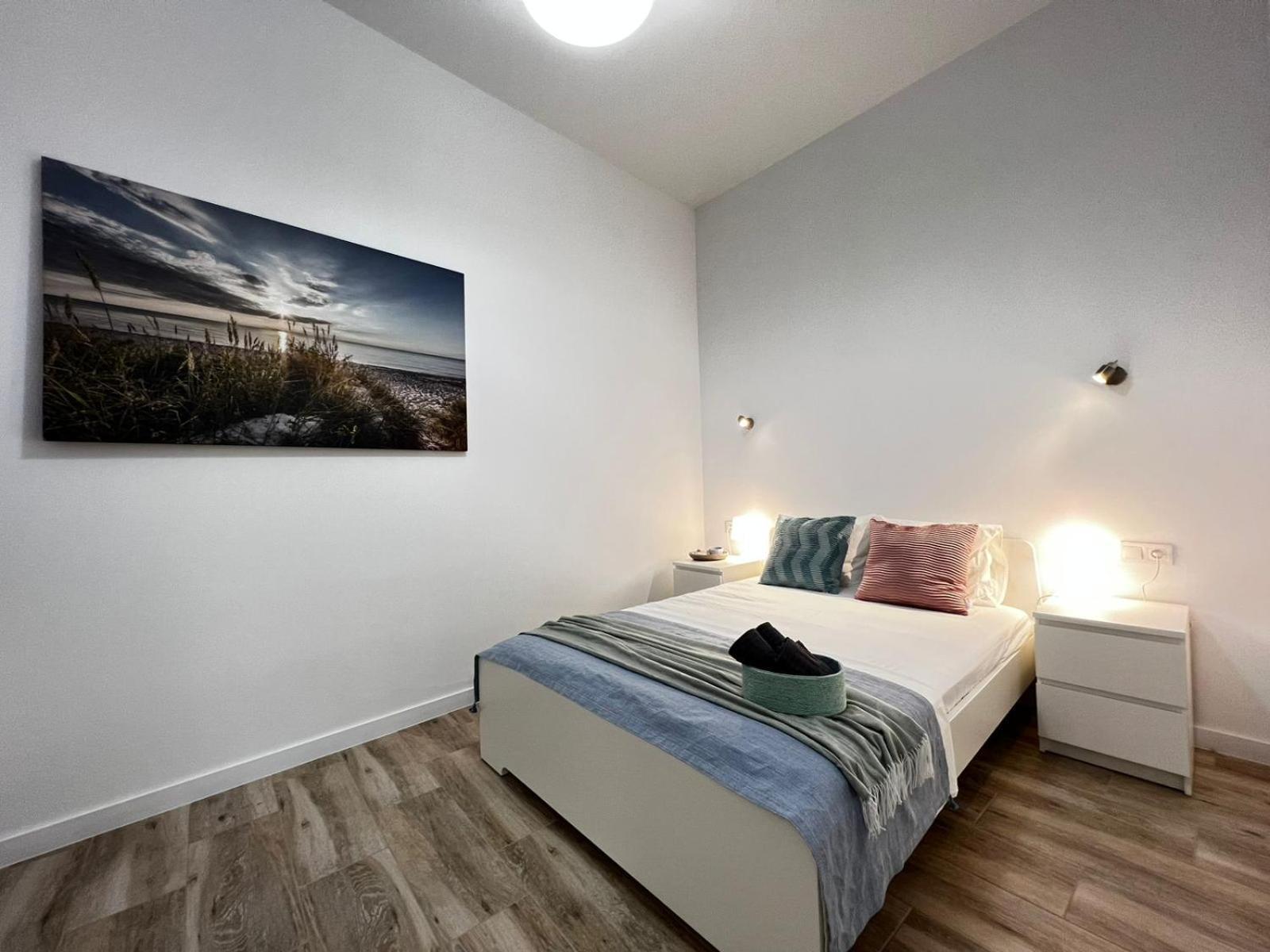 Rodrigues 15 Aparthotel Valencia Bagian luar foto