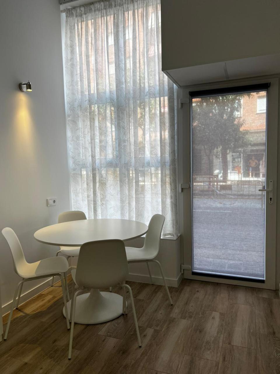 Rodrigues 15 Aparthotel Valencia Bagian luar foto